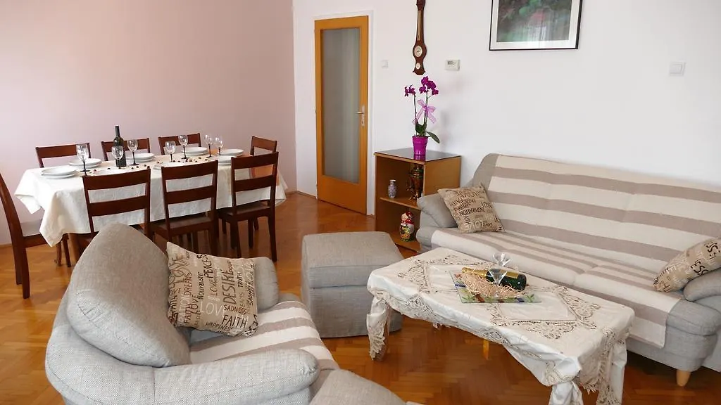 House Helena Villa Banjole Nyaraló